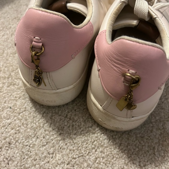 Coach woman’s sneaker - Picture 2 of 5